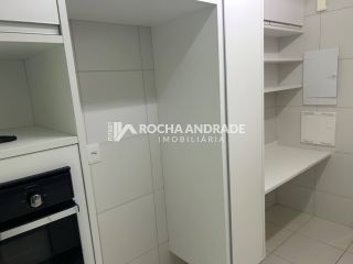Apartamento Para Vender com 4 quartos 4 suítes no bairro Pituacu em Salvador