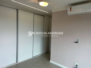 Apartamento Para Vender com 4 quartos 4 suítes no bairro Pituacu em Salvador