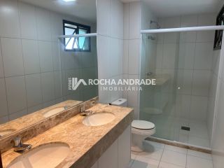 Apartamento Para Vender com 4 quartos 4 suítes no bairro Pituacu em Salvador