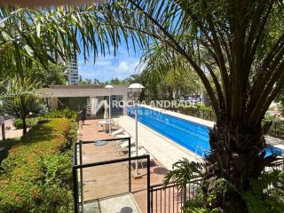 Apartamento Para Vender com 4 quartos 4 suítes no bairro Pituacu em Salvador