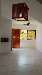 Casa de Condomínio Para Vender com 3 quartos 1 suítes no bairro Itapuã em Salvador