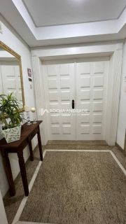 Apartamento Para Vender com 4 quartos 4 suítes no bairro Ondina em Salvador