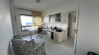Apartamento Para Vender com 4 quartos 4 suítes no bairro Ondina em Salvador