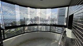 Apartamento Para Vender com 4 quartos 4 suítes no bairro Ondina em Salvador