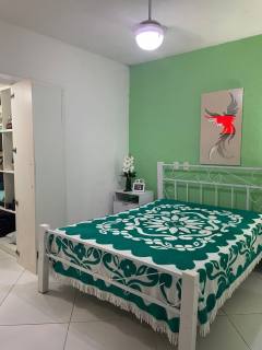 Casa de Condomínio Para Vender com 4 quartos 2 suítes no bairro Sao Cristovao em Salvador