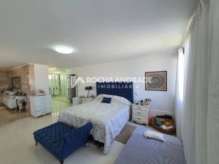 Casa Para Vender com 5 quartos 3 suítes no bairro Pedra do Sal em Salvador