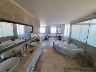 Casa Para Vender com 5 quartos 3 suítes no bairro Pedra do Sal em Salvador
