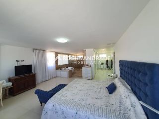 Casa Para Vender com 5 quartos 3 suítes no bairro Pedra do Sal em Salvador
