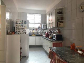 Casa Para Vender com 7 quartos 1 suíte no bairro Nazare em Salvador