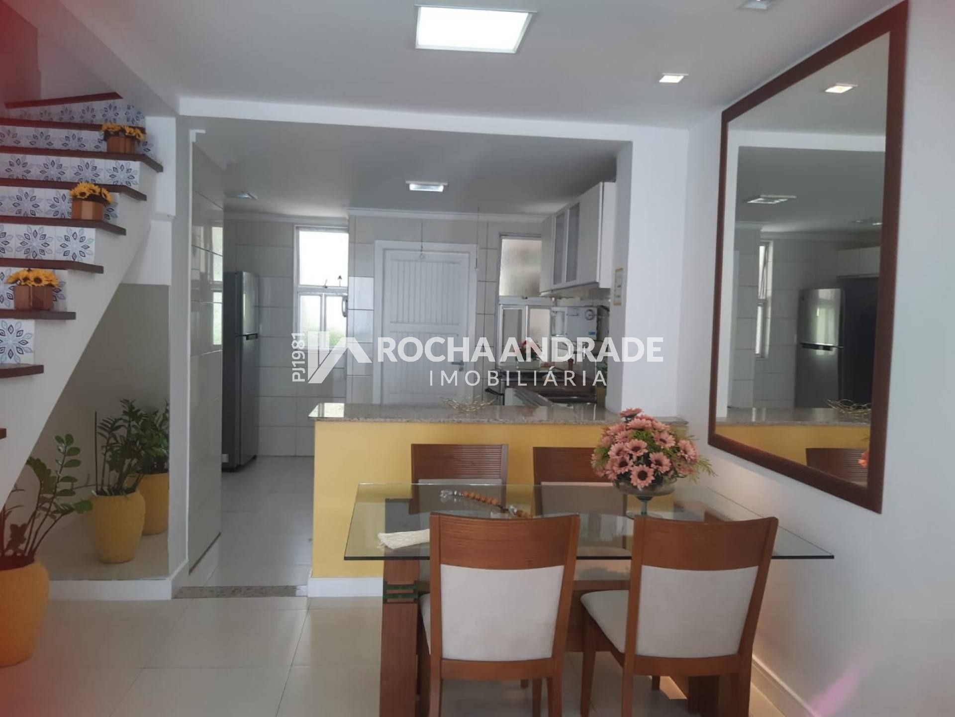 Casa de Condomínio Para Vender com 3 quartos no bairro Itapuã em Salvador