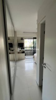Apartamento Para Vender com 3 quartos 1 suíte no bairro Costa Azul em Salvador