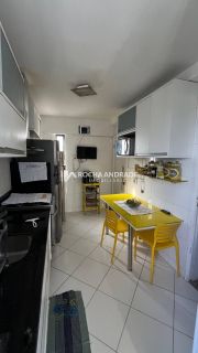 Apartamento Para Vender com 3 quartos 1 suíte no bairro Costa Azul em Salvador