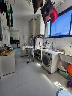 Apartamento 4 quartos Pituba com armários