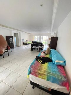 Casa Para Vender com 3 quartos 2 suítes no bairro Praia do Flamengo em Salvador