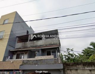 Casa 3 quartos com Amplo Pomar Produzindo e Excelente Localização