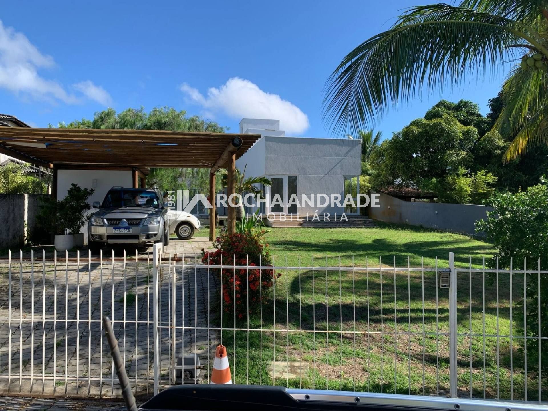 CASA 4 SUÍTES CONDOMINIO BUSCA VIDA