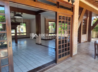 Casa Alto Padrão com Excelente Estrutura – 5 Suítes, Piscina e Área de Lazer Completa