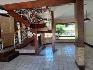 Casa Alto Padrão com Excelente Estrutura – 5 Suítes, Piscina e Área de Lazer Completa