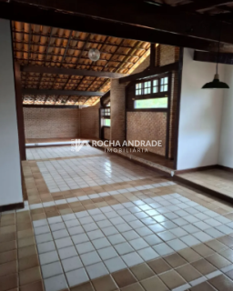 Casa Alto Padrão com Excelente Estrutura – 5 Suítes, Piscina e Área de Lazer Completa