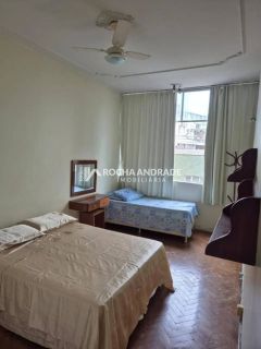 Apartamento Amplo na Barra – 3 Quartos + Dependência Completa | Próximo à Praia