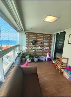 Imóvel de alto padrão em Patamares, com deslumbrante vista para o mar