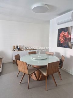 Apartamento Para Vender com 04 quartos 02 suítes no bairro Pituba em Salvador