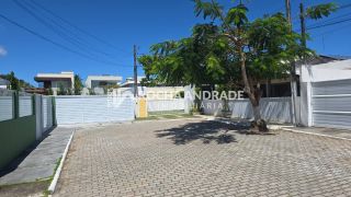 Casa de Condomínio Para Vender com 03 quartos 02 suítes