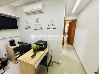 Sala Venda, Centro Empresarial Iguatemi,  decorada.