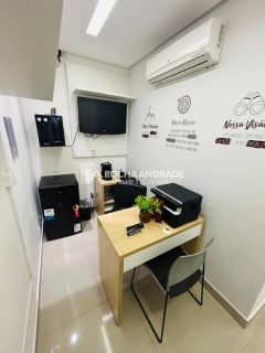 Sala Venda, Centro Empresarial Iguatemi,  decorada.