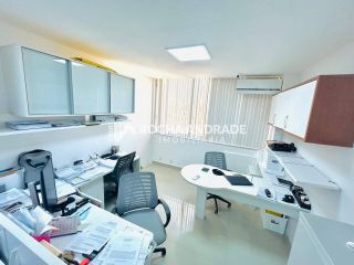 Sala Venda, Centro Empresarial Iguatemi,  decorada.