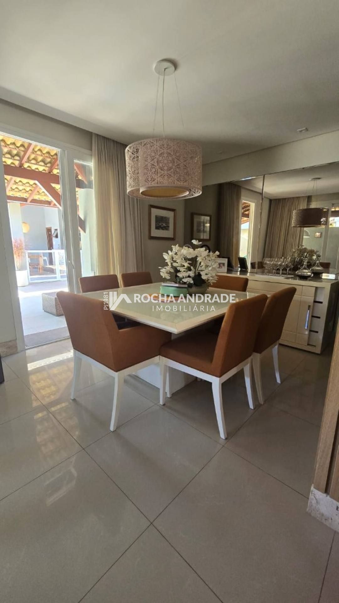 Casa Venda Jaguaribe,  4 quartos, condomínio fechado.