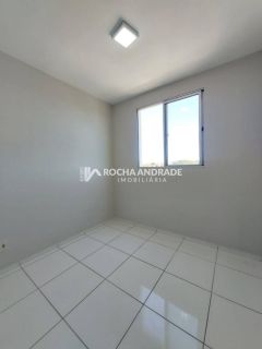 Apartamento à venda no Centro de Lauro de Freitas, 2 quartos.
