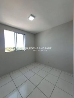 Apartamento à venda no Centro de Lauro de Freitas, 2 quartos.