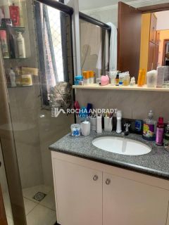 Apartamento venda Caminho das Árvores, 3 garagens soltas.