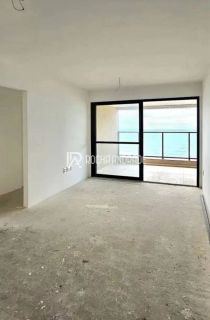 Apartamento à venda Frontal e Vista Mar em Jaguaribe