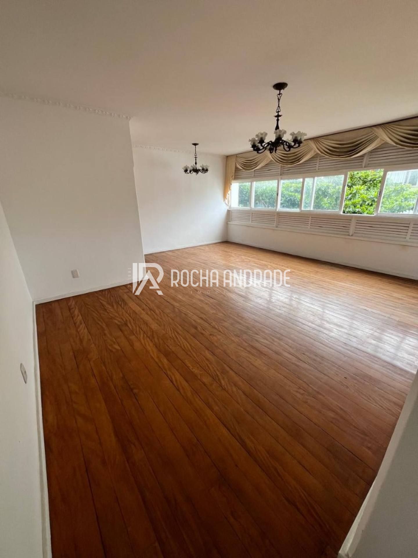 Apartamento Venda Barra, 4 quartos, excelente localização.