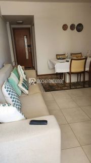 Apartamento Venda Patamares, 2 quartos, 300m da praia.