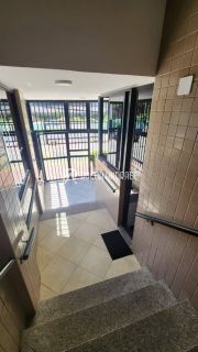 Apartamento Venda Patamares, 2 quartos, 300m da praia.