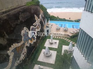 Apartamento Venda Rio Vermelho, pé na areia.