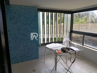 Apartamento Venda Rio Vermelho, pé na areia.