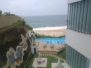 Apartamento Venda Rio Vermelho, pé na areia.