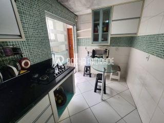 Apartamento amplo bem localizado