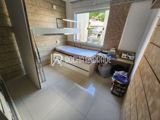 Apartamento amplo bem localizado