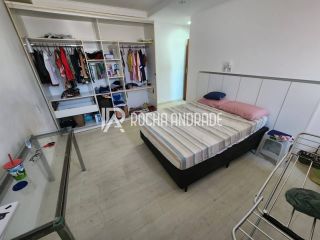Apartamento amplo bem localizado