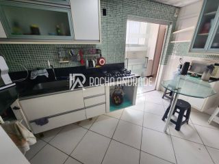 Apartamento amplo bem localizado