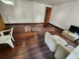 Apartamento amplo bem localizado