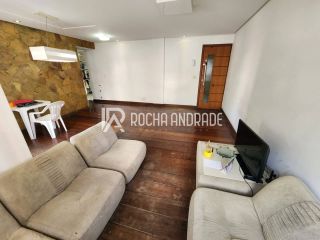 Apartamento amplo bem localizado