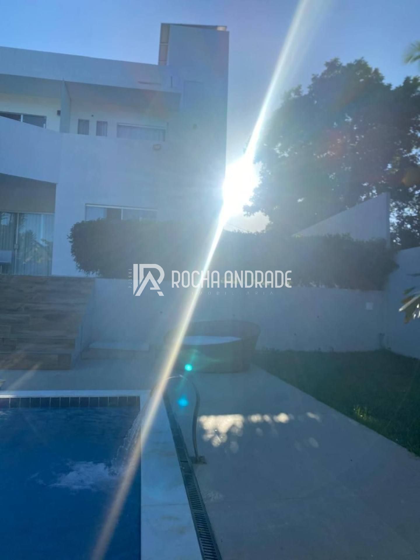 Casa venda Busca Vida, 4 suítes, alto padrão
