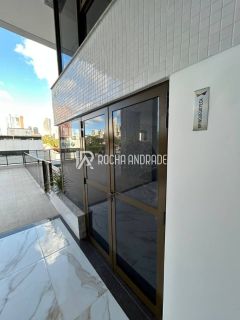 Apartamento Para Vender com 3 quartos 3 suítes no bairro Caminho das Árvores em Salvador