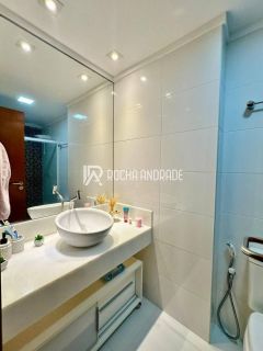 APARTAMENTO EM PITUAÇU, 2 QUARTOS, COM SUÍTE E VISTA MAR.